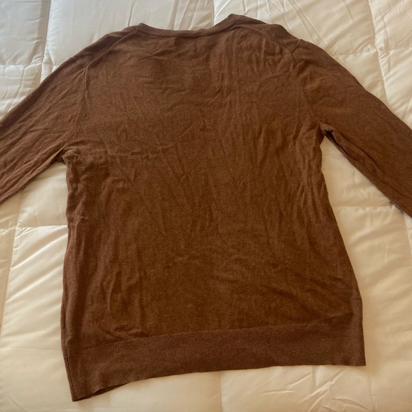 Banana Republic V-Neck - Picture 3 of 3